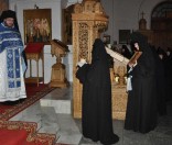 Иг. Евдокия благодарит афонитов за Божественную службу и посещение обители