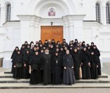 40-Спасо-Евфросиниевский женский монастырь посетил иеромонах Серапион Симонопетрский и монахини обители Благовещения Пресвятой Богородицы в Ормилии 26.07.16
