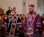 Божественная Литургия в Кресто-Воздвиженском соборе