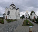 В монастыре-лето 2009 года
