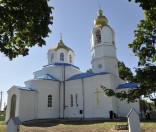 Воскресенский храм в Дисне