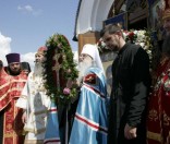 Благословение крестом преподобной Евфросинии от митрополита Филарета 