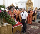 Поклонение святыне