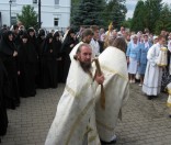 Протоиерей Иоанн у Кресто-Воздвиженского собора