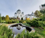 Весна в монастыре
