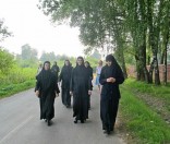 12-Спасо-Евфросиниевский женский монастырь посетил иеромонах Серапион Симонопетрский и монахини обители Благовещения Пресвятой Богородицы в Ормилии 26.07.16