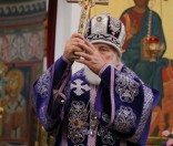 Божественная Литургия в Кресто-Воздвиженском соборе