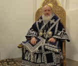 Святейший Патриарх Кирилл в алтаре Кресто-Воздвиженского собора