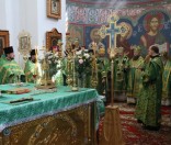 Божественная Литургия в Кресто-Воздвиженском соборе