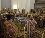 В алтаре собора во время всенощного бдения