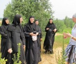 37-Спасо-Евфросиниевский женский монастырь посетил иеромонах Серапион Симонопетрский и монахини обители Благовещения Пресвятой Богородицы в Ормилии 26.07.16
