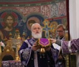 Божественная Литургия в Кресто-Воздвиженском соборе