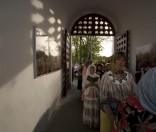 Очередь в святых вратах