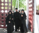 Приезд иеромон. Серапиона, насельника монастыря Симонопетра. Фото 10 мая 2012 г.