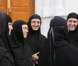 41-Спасо-Евфросиниевский женский монастырь посетил иеромонах Серапион Симонопетрский и монахини обители Благовещения Пресвятой Богородицы в Ормилии 26.07.16