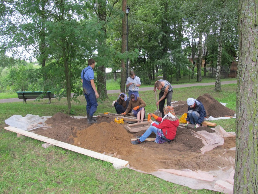 Археологические раскопки в Спасо-Евфросиниевском женском монастыре