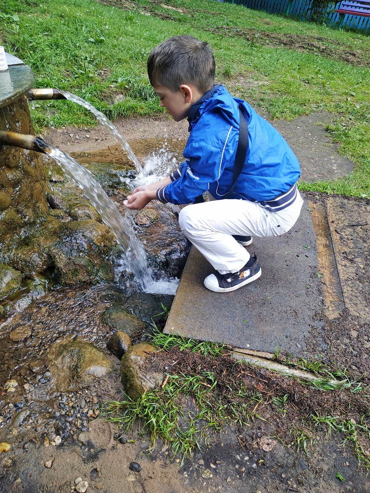 09