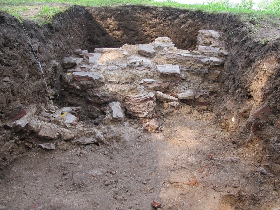 Археологические раскопки в Спасо-Евфросиниевском женском монастыре