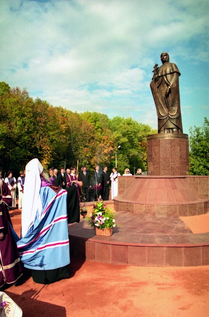 Освящение памятника прп. Евфросинии в г. Полоцке. Фото 28 сентября 2000 года 9