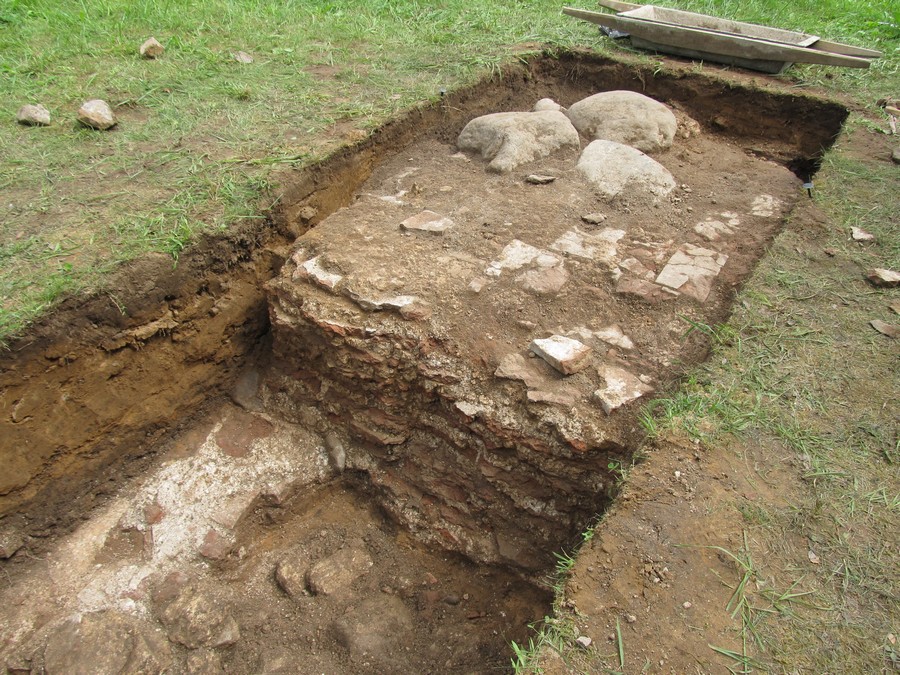 Археологические раскопки в Спасо-Евфросиниевском женском монастыре